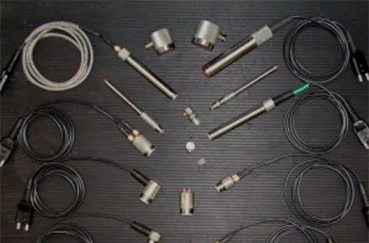 Dakota ultrasonic transducers and probe accessories
